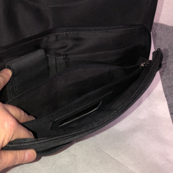 S Collection Black Shoulder bag with many pockets - Picture 4 of 11